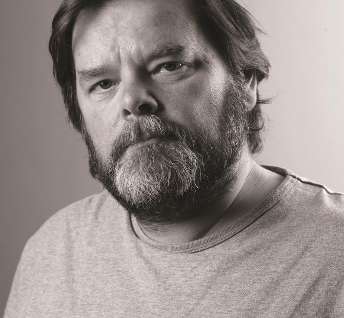 GOOD NEWS! Simon Esterson, Art Director of the Year!