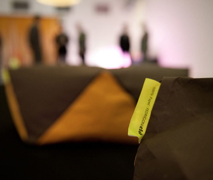 Pergunta para o especialista: «Que instrumento se utiliza para calibrar o papel?»