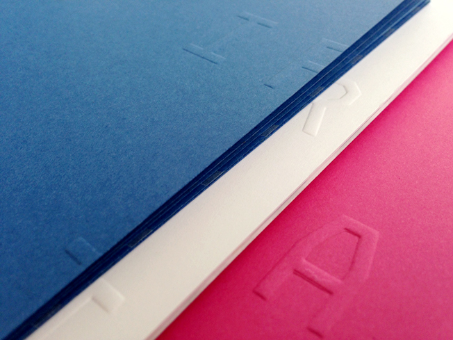 Que papéis utilizar para um relevo seco?