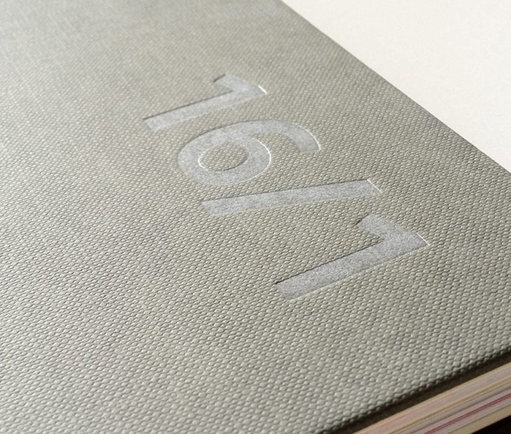 Que prefere a leitura em papel ao ecrã digital?