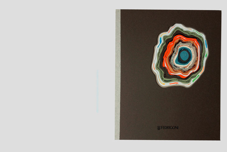 Pergunta para o especialista: «Em que catálogo posso encontrar o Materica Kraft?»